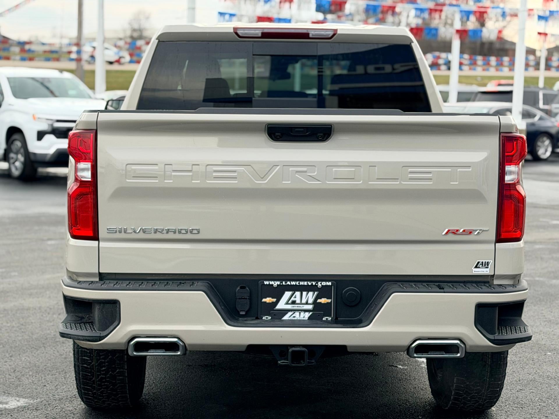 View vehicle photo 5