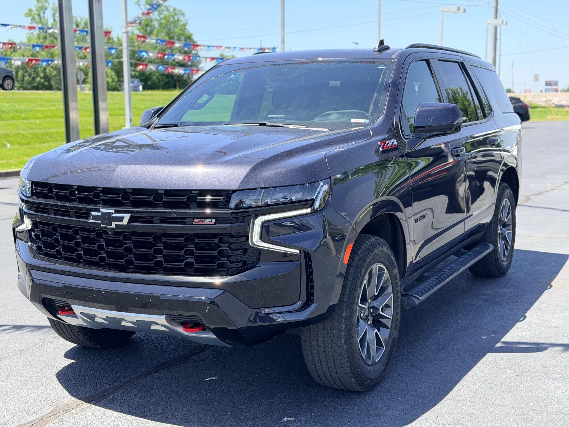 Dark Ash Metallic 2023 Chevrolet Tahoe SUV / Crossover Four-Wheel Drive Automatic