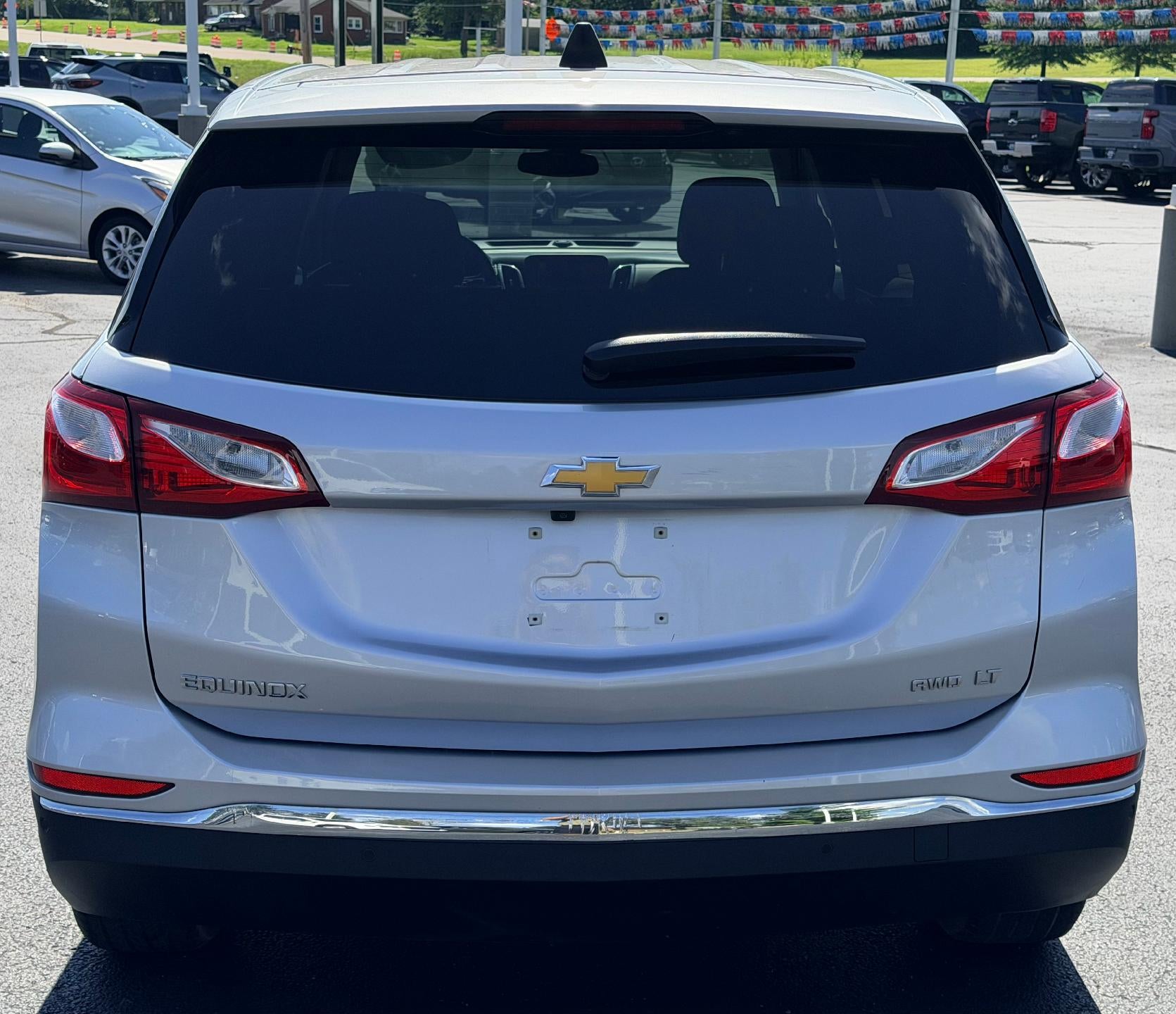 View vehicle photo 6