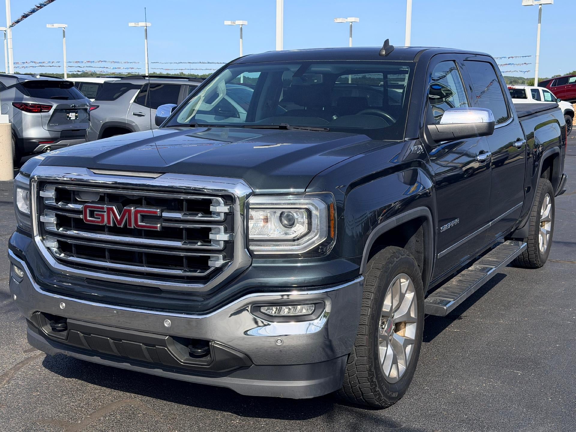 2017 GMC Sierra 1500 Dark Slate Metallic Camioneta Todo terreno Automática