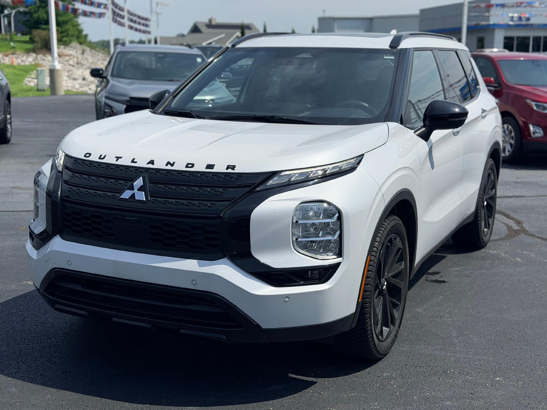  2024 Mitsubishi Outlander SUV / Crossover Front-Wheel Drive Automatic