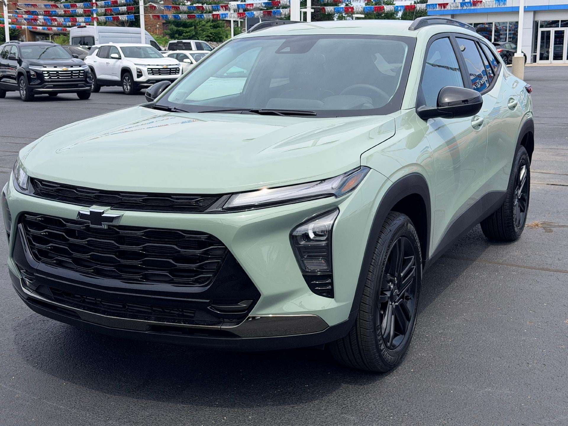 Cacti Green 2026 Chevrolet Trax SUV / Crossover Front-Wheel Drive Automatic