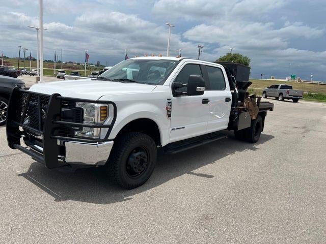 Oxford White 2019 Ford F-350 Super Duty Chassis Pickup Truck Four-Wheel Drive Automatic