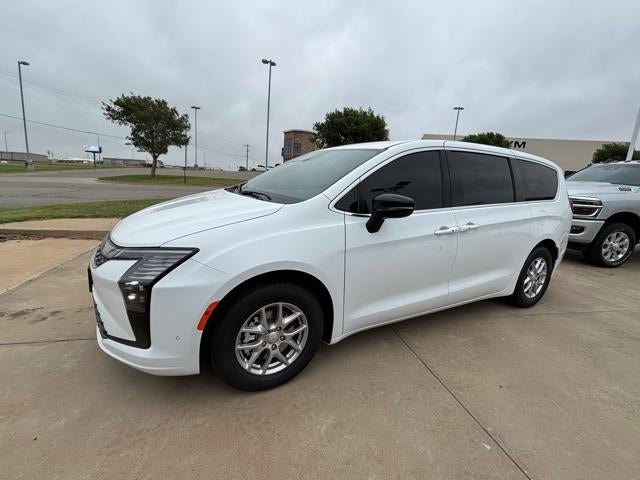  2027 Chrysler Pacifica Minivan Front-Wheel Drive 9-Speed Automatic