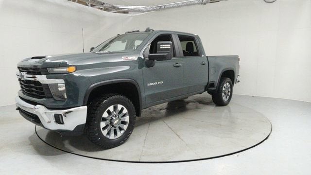 2025 Chevrolet Silverado 3500HD LT Crew Cab 4WD