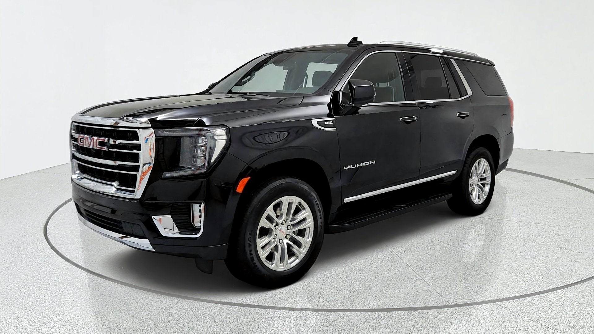  2023 GMC Yukon SLT 4WD   