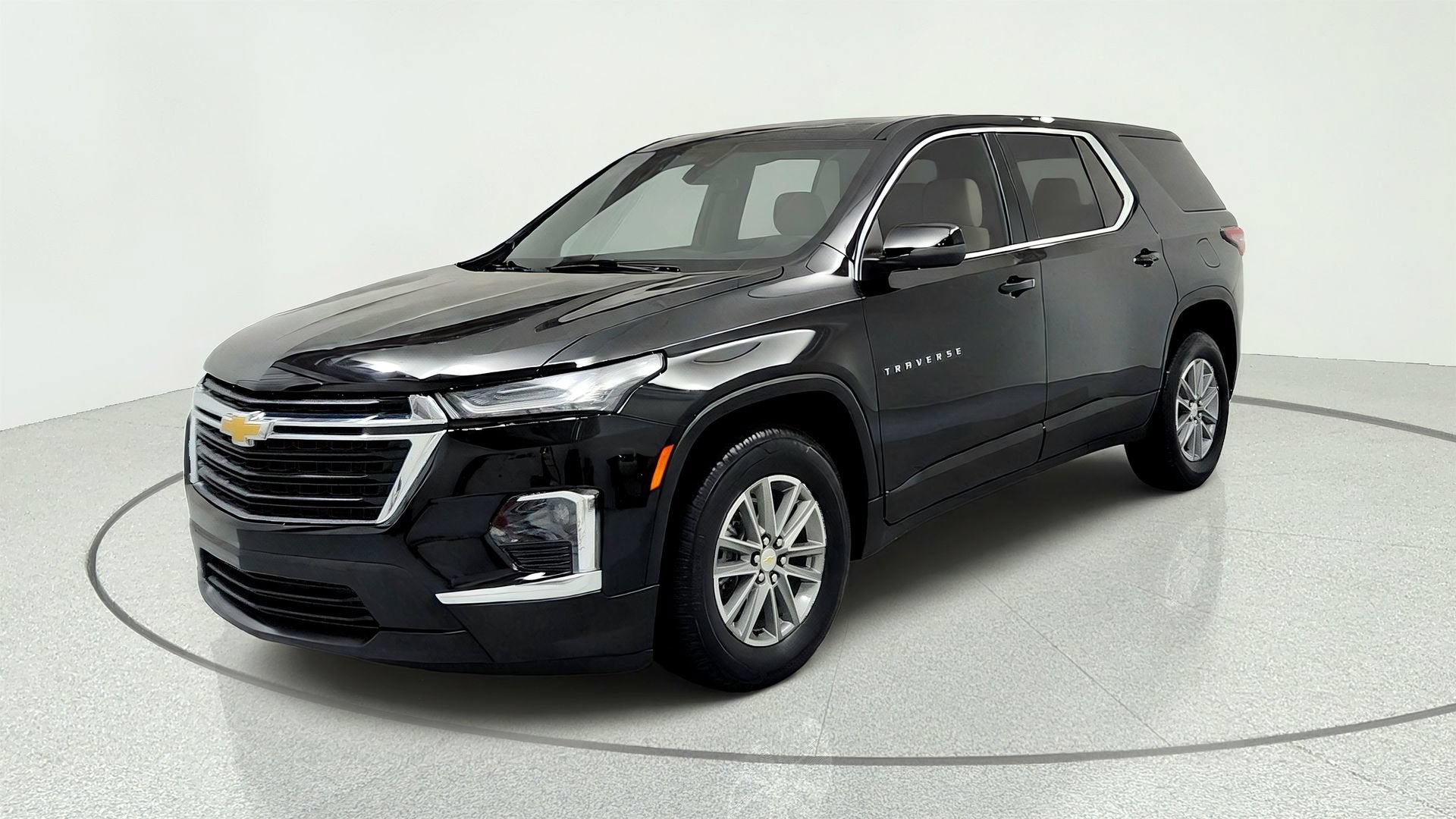 Mosaic Black Metallic 2023 Chevrolet Traverse SUV / Crossover Front-Wheel Drive Automatic