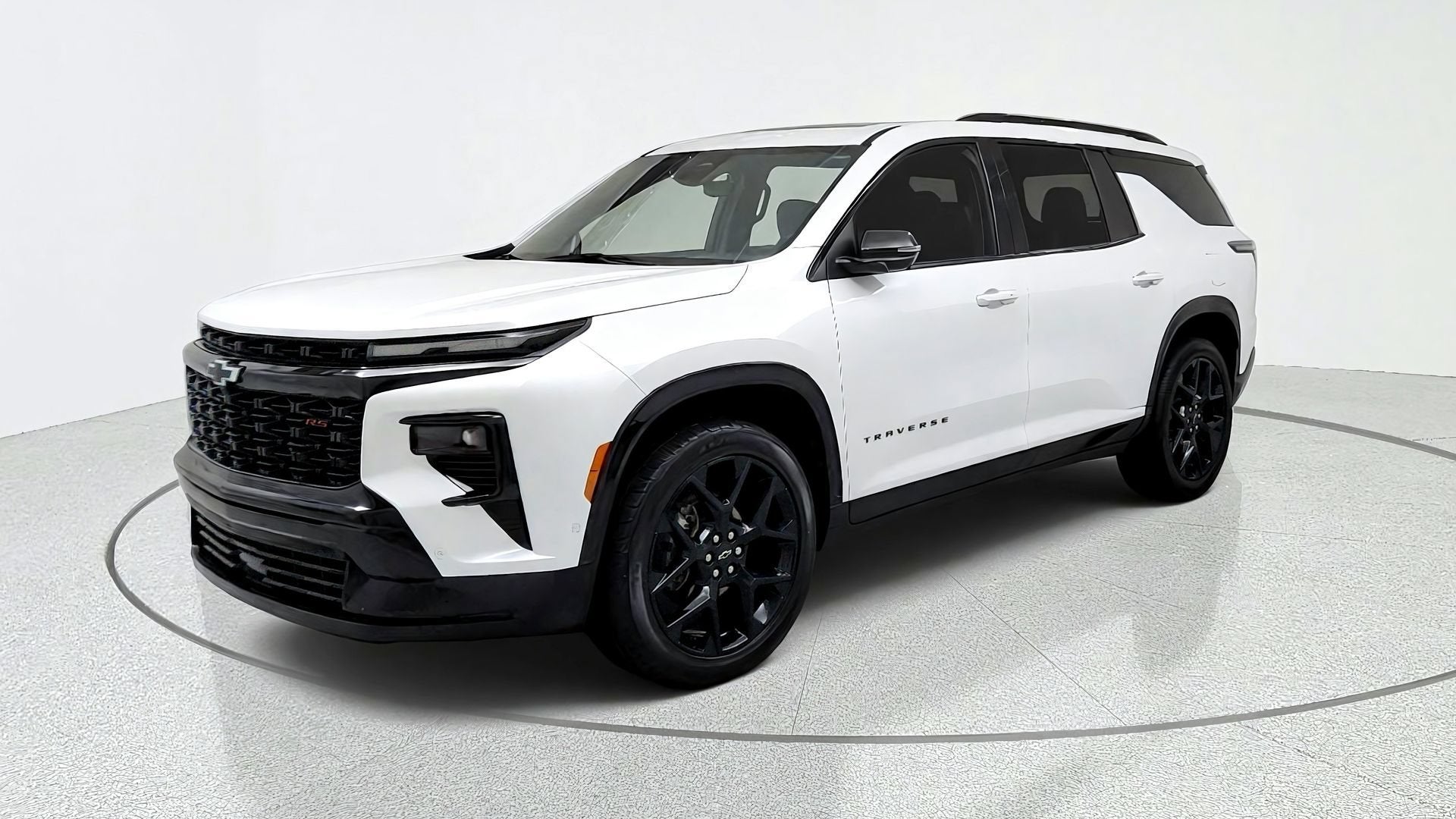 White (Iridescent Pearl Tricoat) 2024 Chevrolet Traverse SUV / Crossover Front-Wheel Drive Automatic