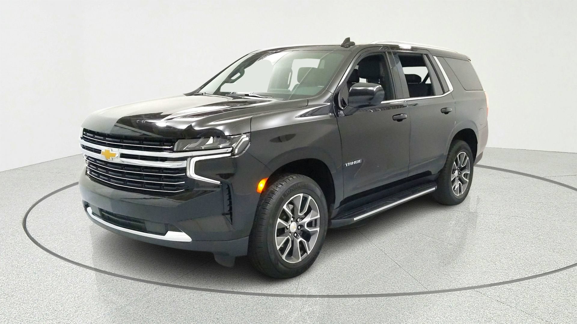 Black 2021 Chevrolet Tahoe SUV / Crossover Four-Wheel Drive Automatic