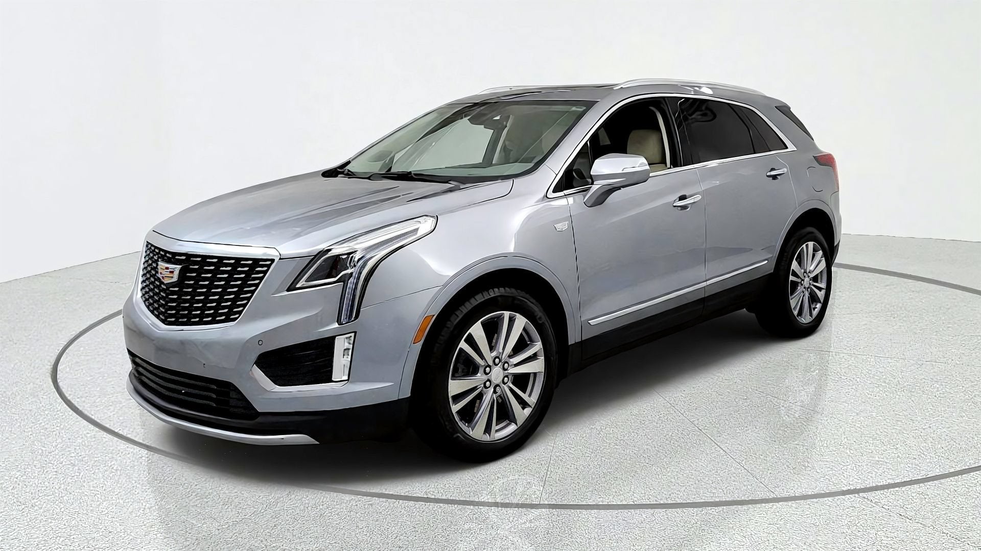 Argent Silver Metallic 2024 Cadillac XT5 SUV / Crossover Four-Wheel Drive Automatic