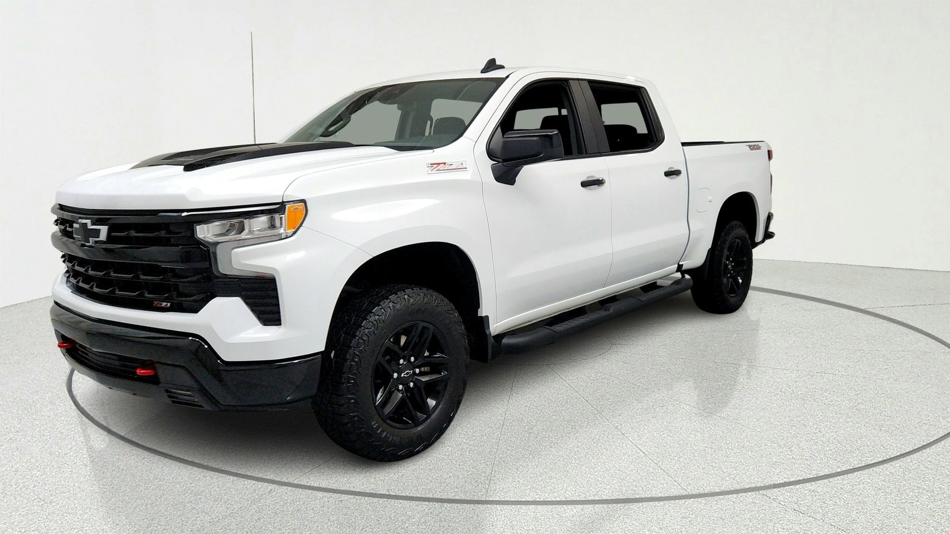 Summit White 2024 Chevrolet Silverado 1500 Pickup Truck Four-Wheel Drive Automatic