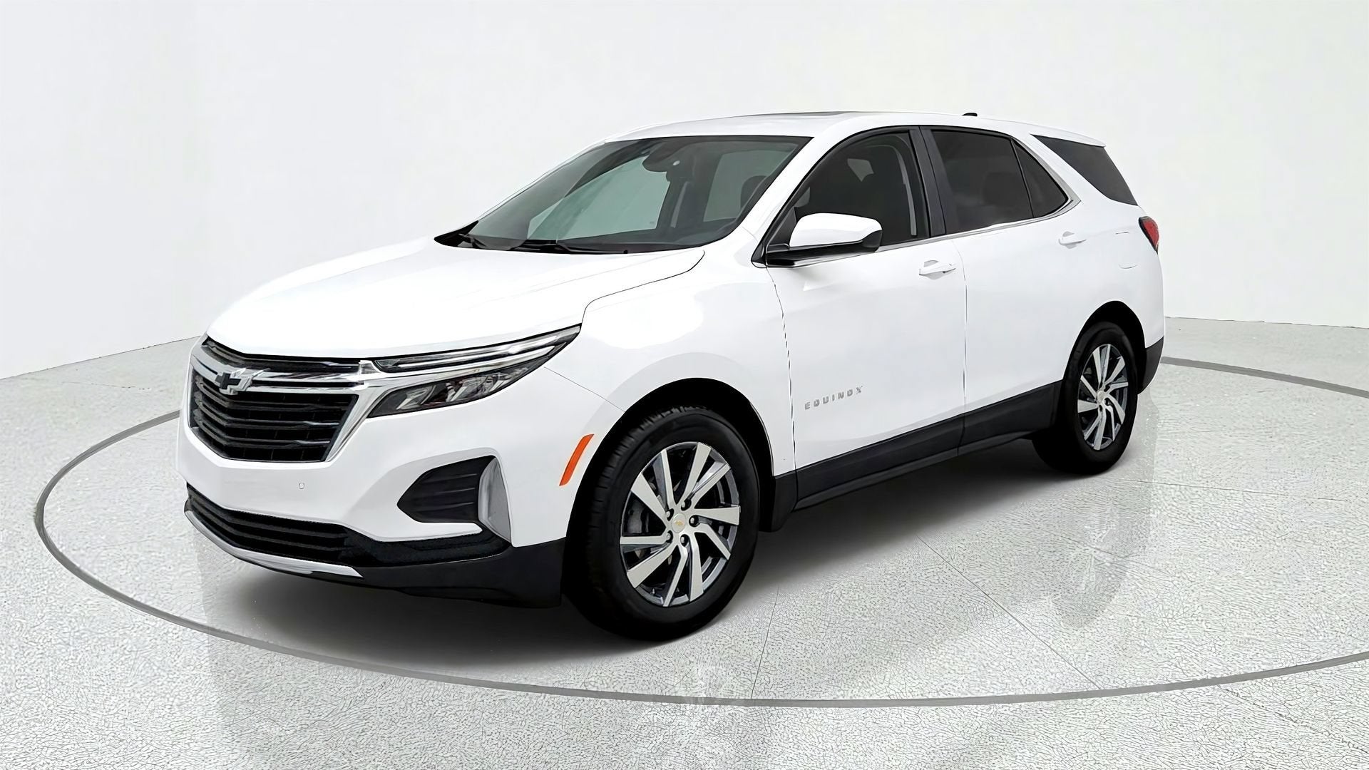  2023 Chevrolet Equinox LT FWD with 1LT   