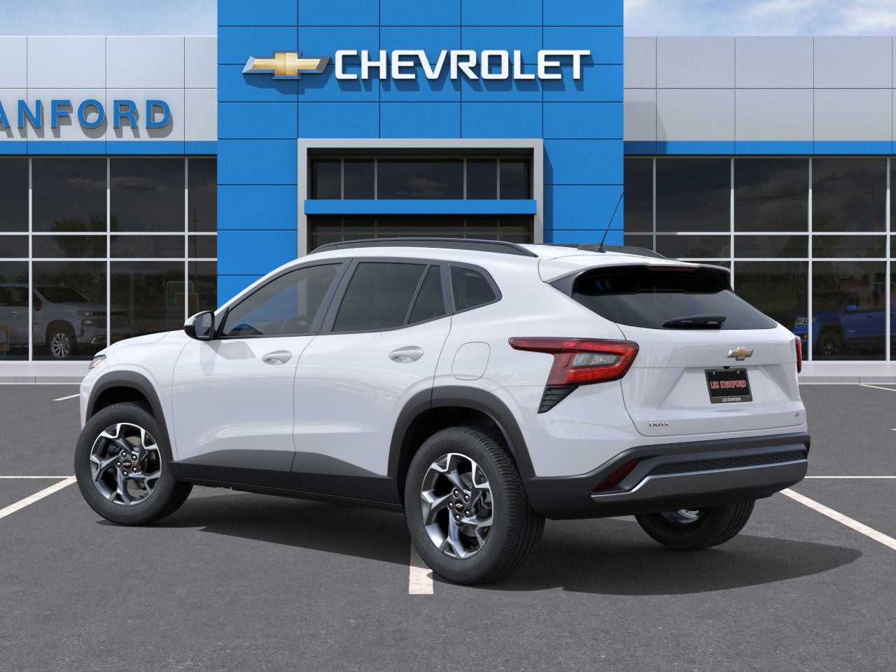 View vehicle photo 3