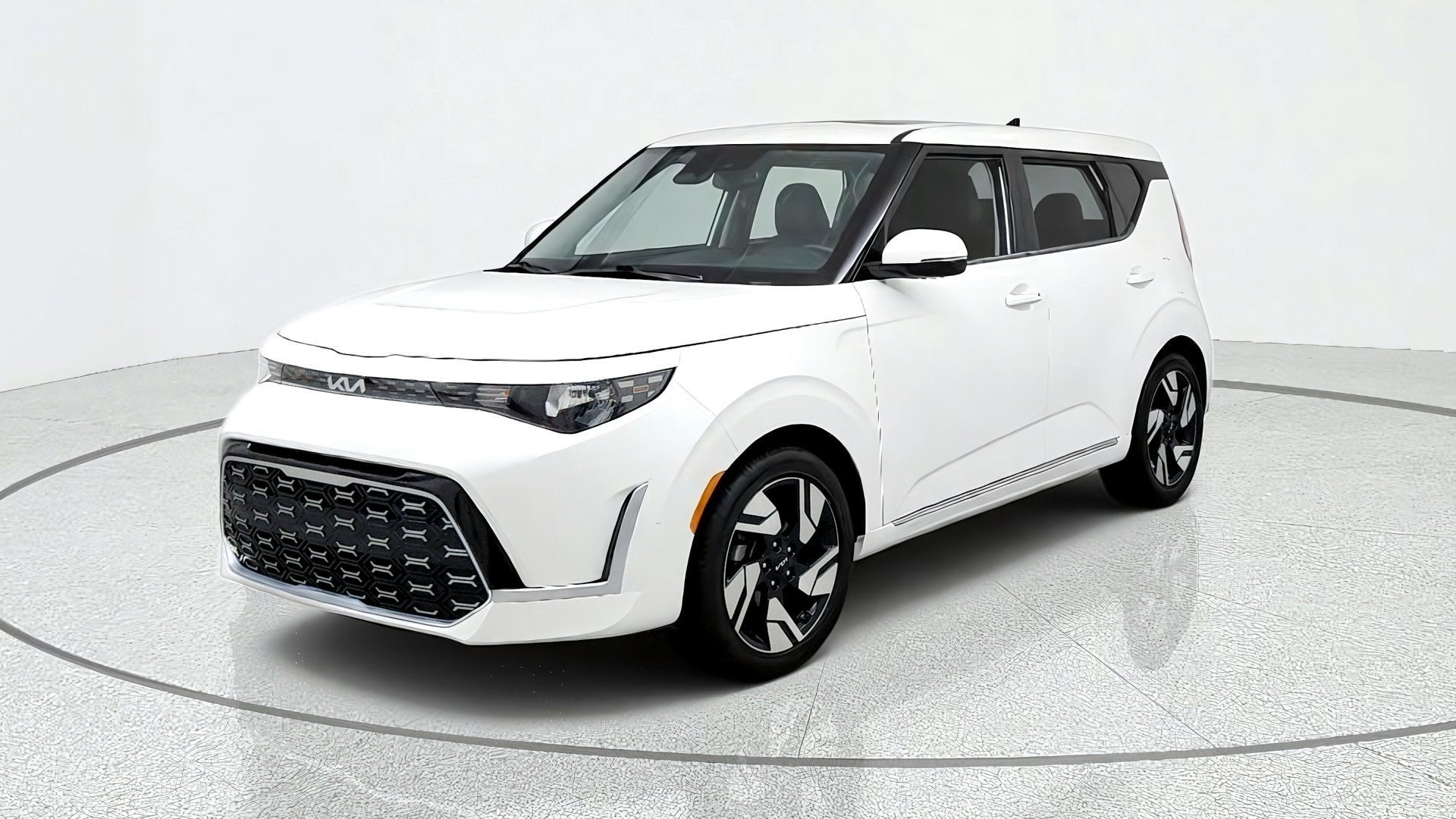  2023 Kia Soul GT-Line FWD   