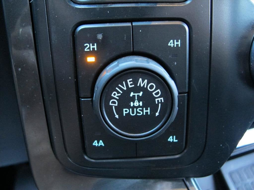 2022 Ford F-150 XL Crew Cab Pickup Slide 13
