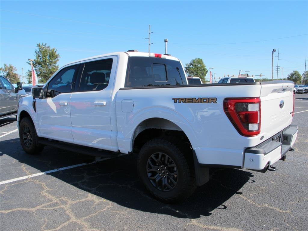 2022 Ford F-150 XL Crew Cab Pickup Slide 4