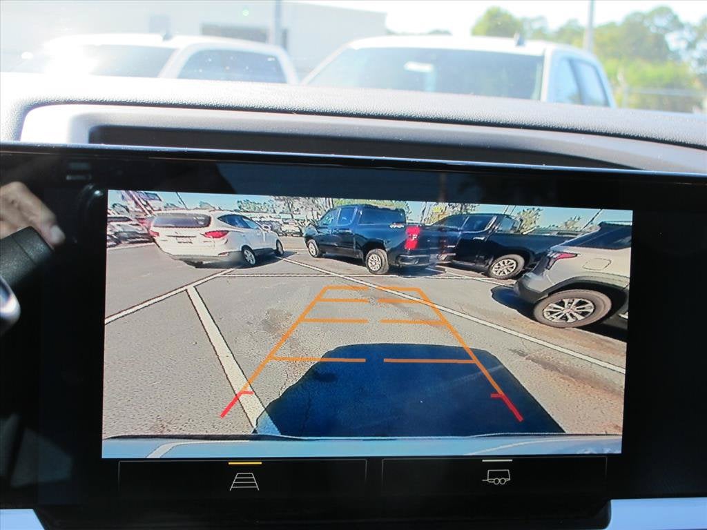 2023 Chevrolet Silverado 1500 RST Crew Cab Pickup Slide 12