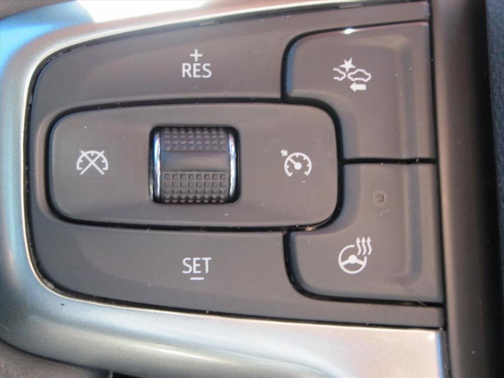 2023 Chevrolet Silverado 1500 RST Crew Cab Pickup Slide 13