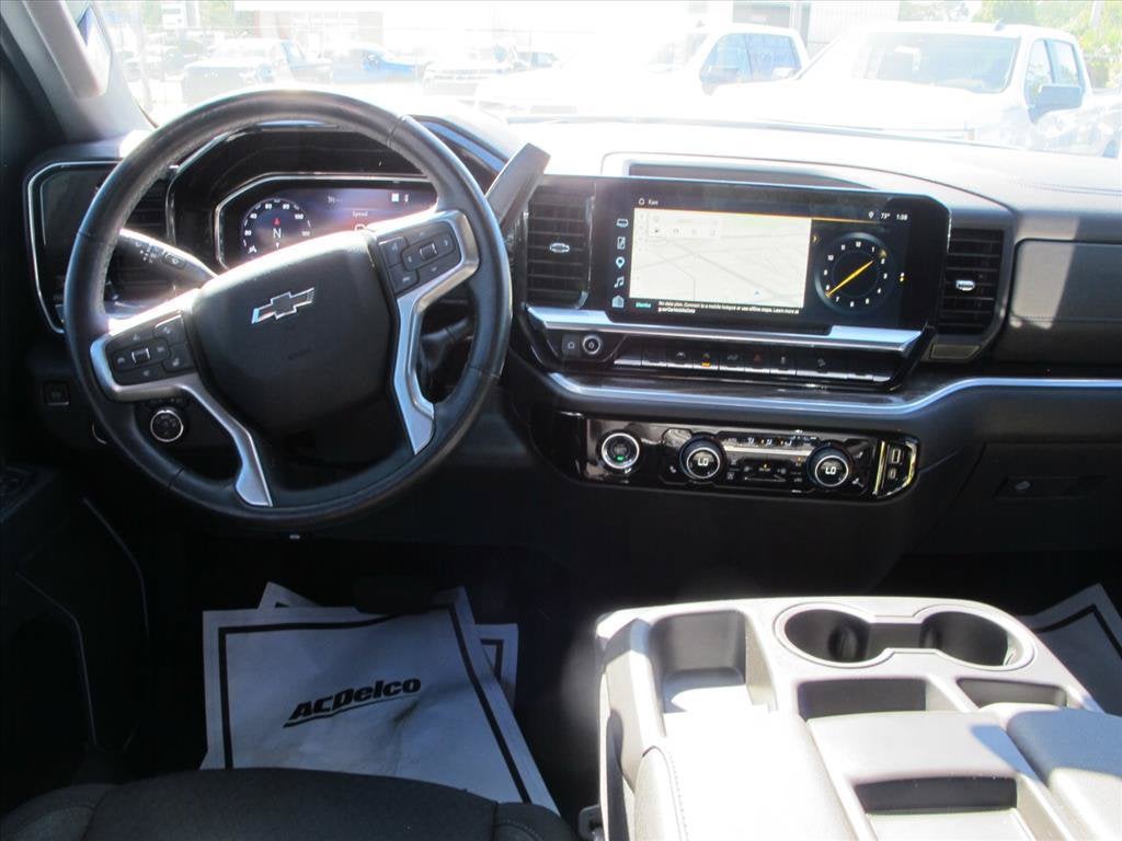 2023 Chevrolet Silverado 1500 RST Crew Cab Pickup Slide 14
