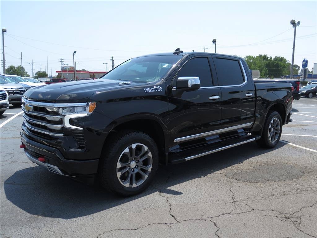 2023 Chevrolet Silverado 1500 HIGH COUNTRY Crew Cab Pickup Slide 7