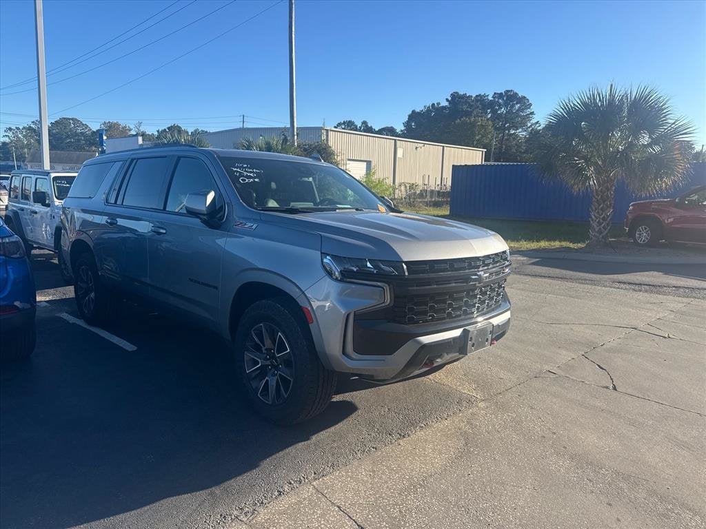 2024 Chevrolet Suburban Z71 SUV Slide 0