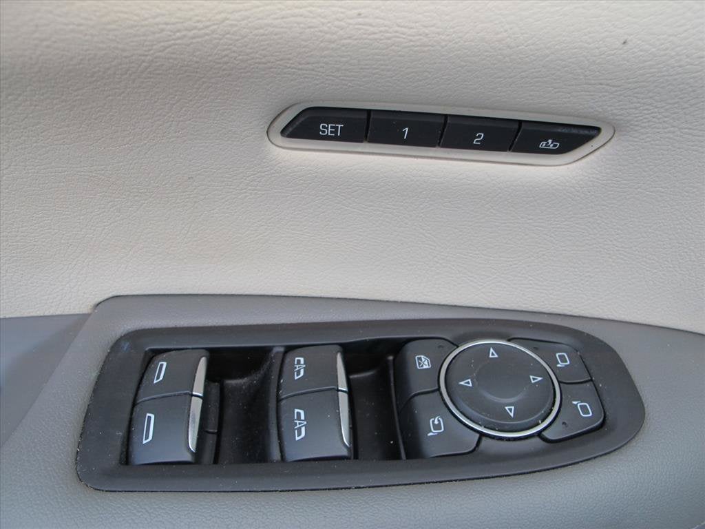 2019 Cadillac XT5 LUXURY FWD SUV Slide 10