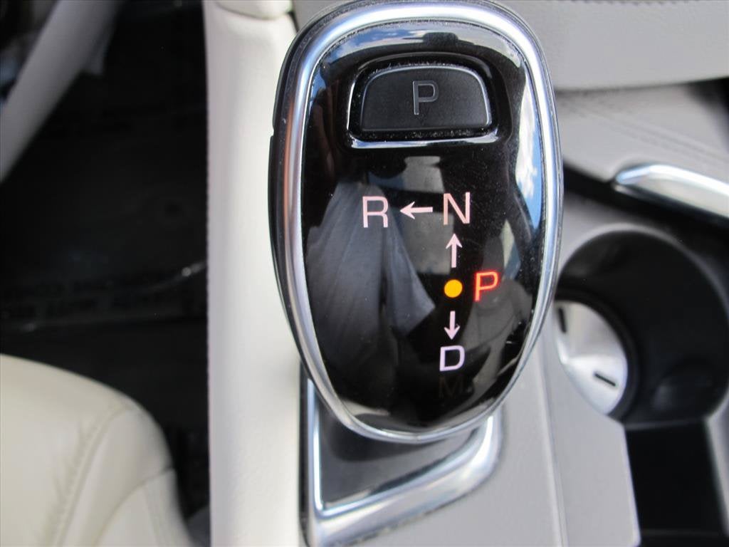 2019 Cadillac XT5 LUXURY FWD SUV Slide 14