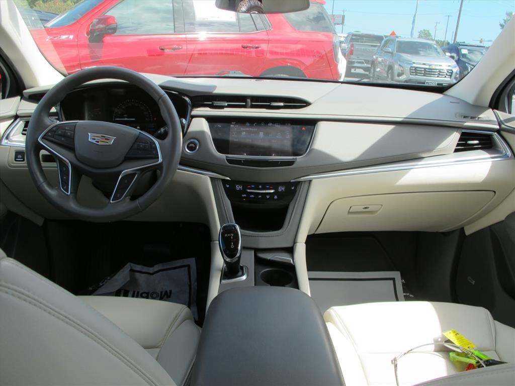 2019 Cadillac XT5 LUXURY FWD SUV Slide 21