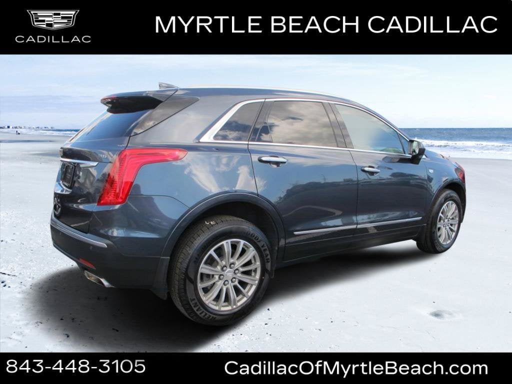 2019 Cadillac XT5 LUXURY FWD SUV Slide 2