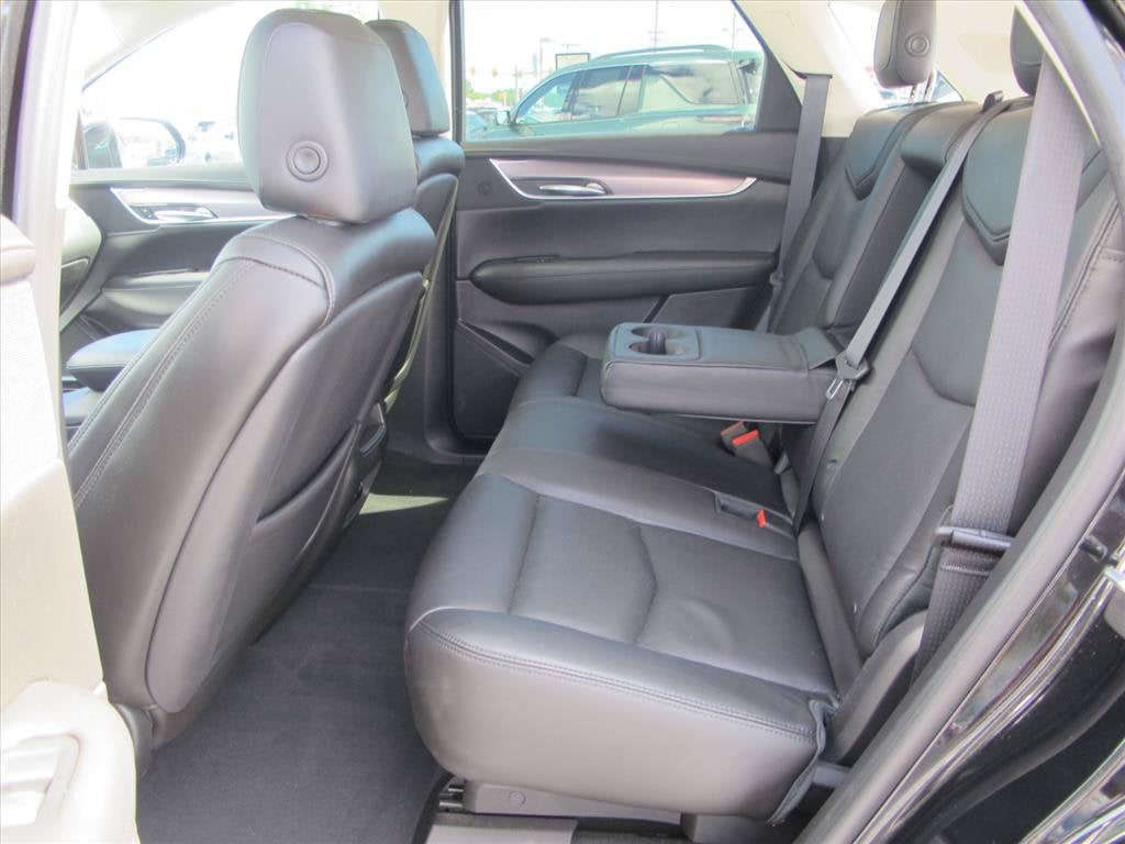 2017 Cadillac XT5 PREMIUM LUXURY AWD SUV Slide 22