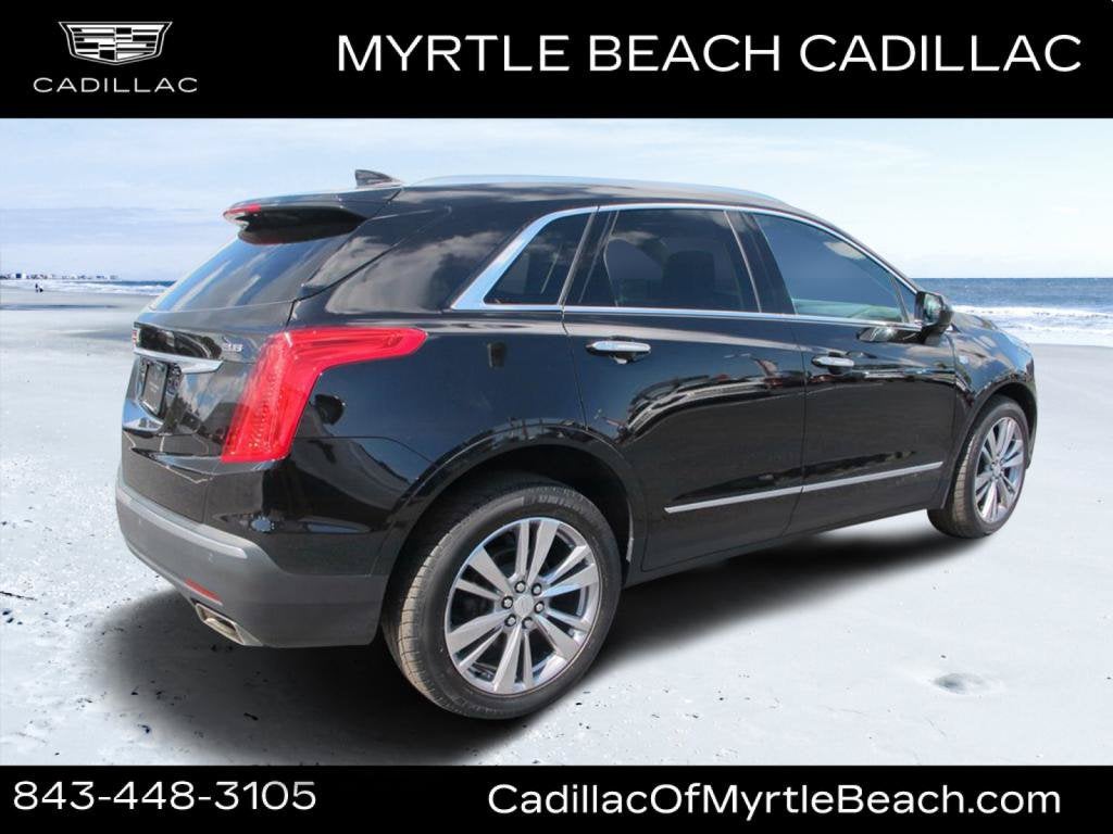 2017 Cadillac XT5 PREMIUM LUXURY AWD SUV Slide 2