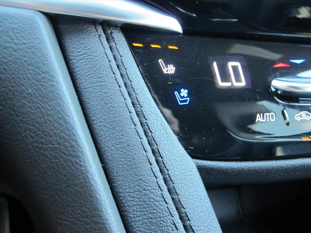 2024 Cadillac XT6 SPORT SUV Slide 14