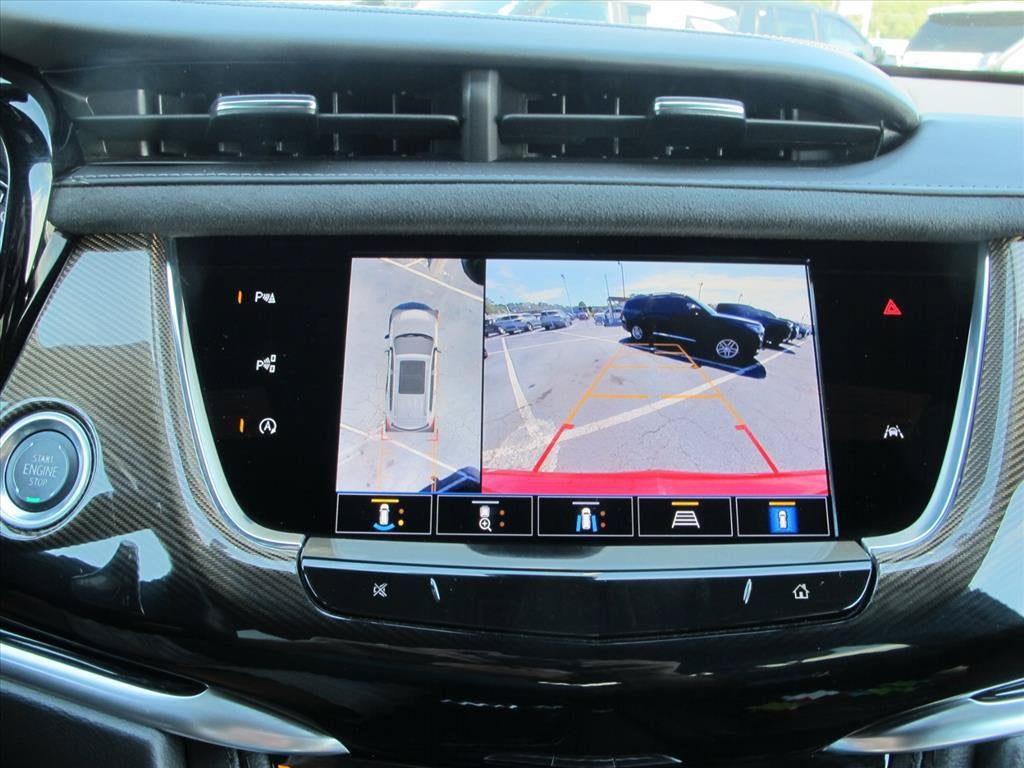 2024 Cadillac XT6 SPORT SUV Slide 17
