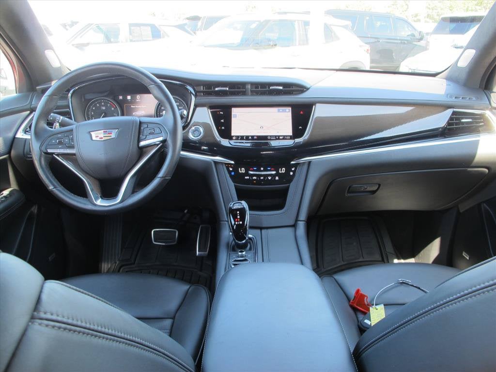 2024 Cadillac XT6 SPORT SUV Slide 20