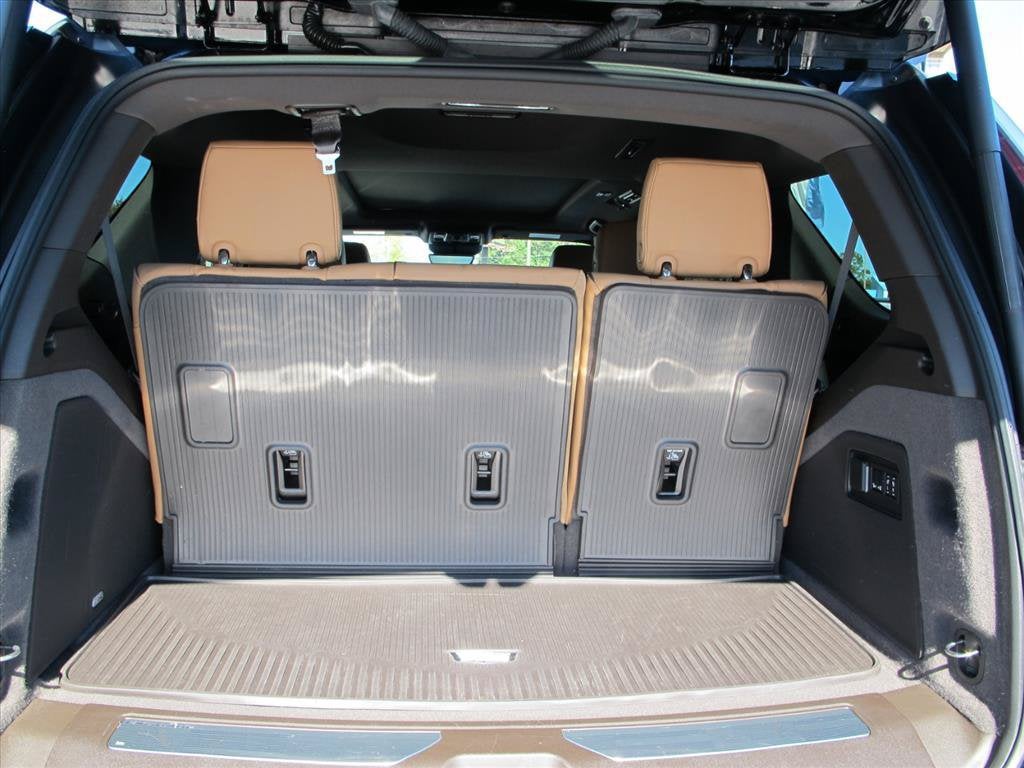 2024 Cadillac Escalade SPORT SUV Slide 24