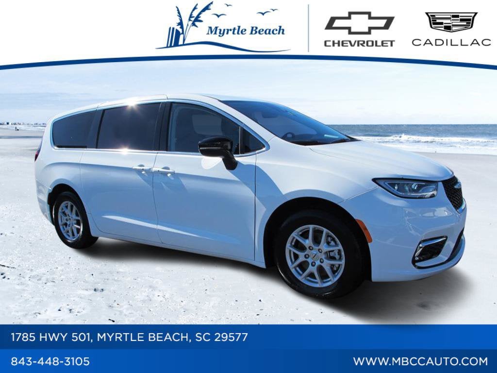 2024 Chrysler Pacifica TOURING L Minivan Slide 0