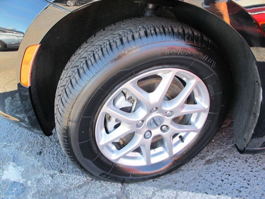 2024 Chrysler Pacifica TOURING L Minivan Slide 17