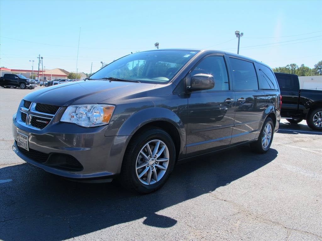 2017 Dodge Grand Caravan SE PLUS Minivan Slide 7