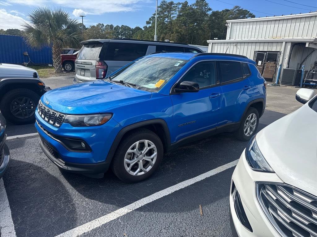 2024 Jeep Compass LATITUDE SUV Slide