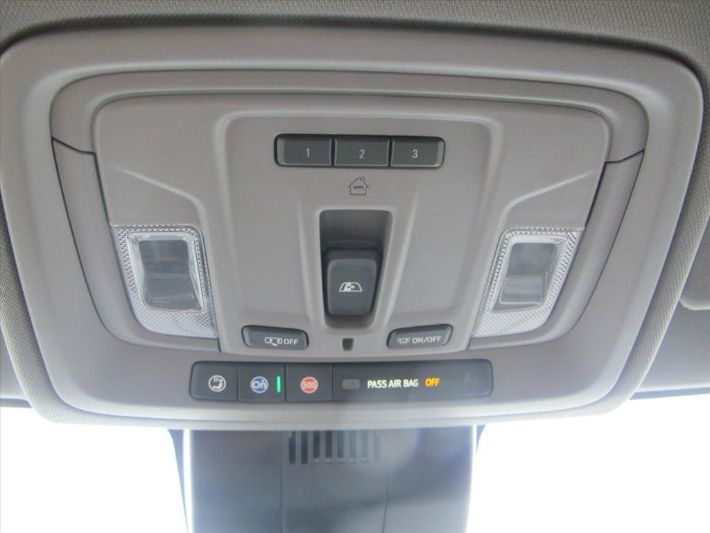 2024 Chevrolet Silverado 1500 RST Crew Cab Pickup Slide 13
