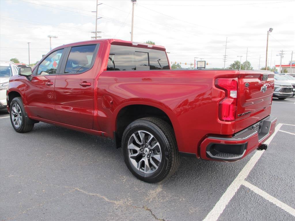 2024 Chevrolet Silverado 1500 RST Crew Cab Pickup Slide 4