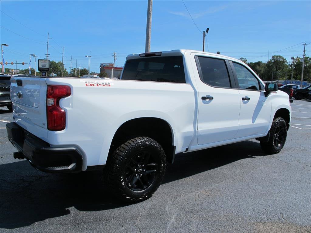 2023 Chevrolet Silverado 1500 LT TRAIL BOSS Crew Cab Pickup Slide 2
