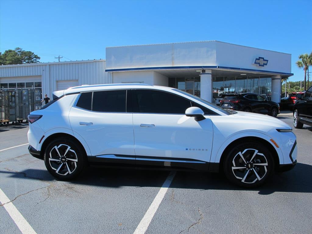 2024 Chevrolet Equinox EV 2LT SUV Slide
