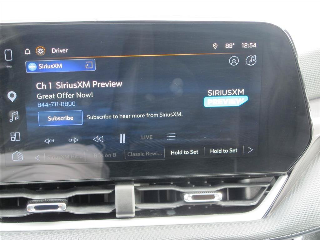 2025 Chevrolet Equinox LT SUV Slide 10