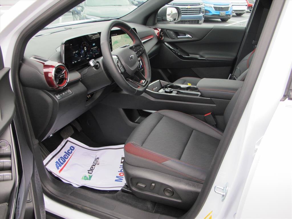 2026 Chevrolet Equinox RS SUV Slide 8