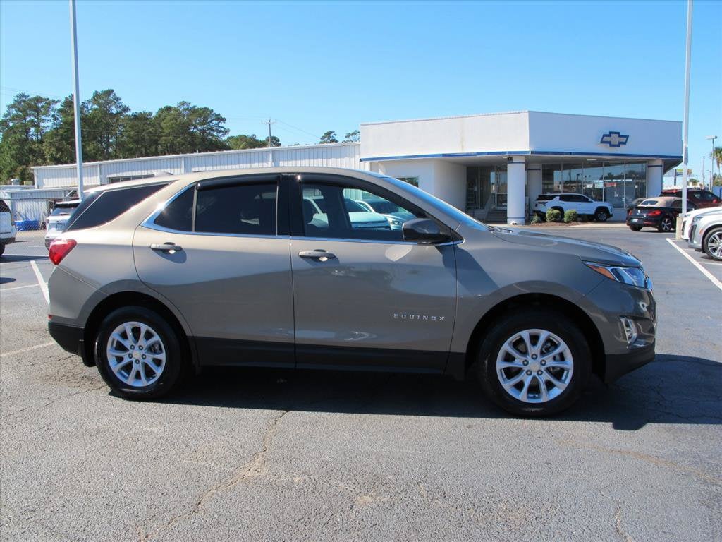 2019 Chevrolet Equinox LT SUV Slide 1