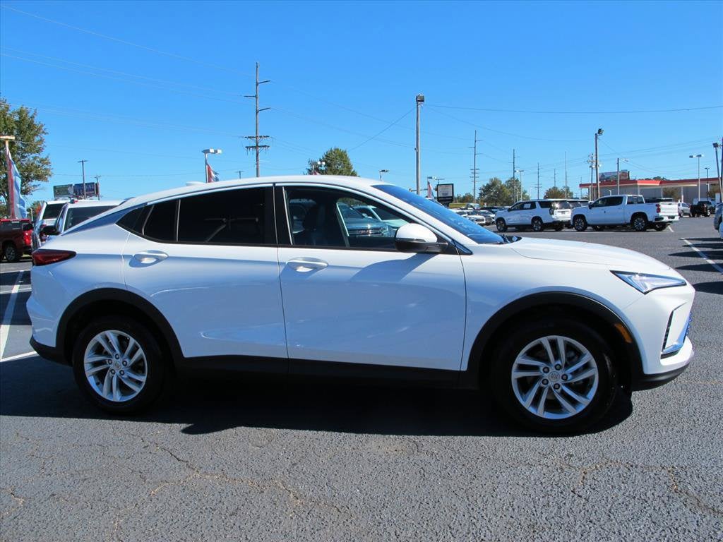 2026 Buick Envista PREFERRED SUV Slide 1