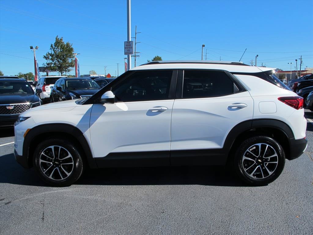 2024 Chevrolet Trailblazer LT SUV Slide 5