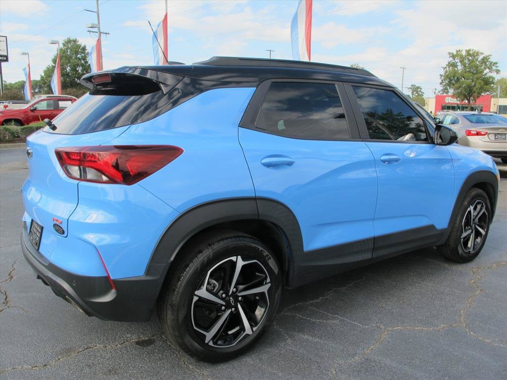 2023 Chevrolet Trailblazer RS SUV Slide 2