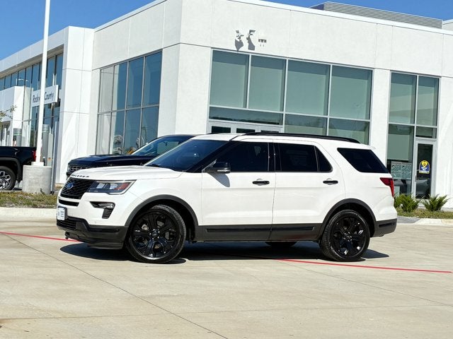 White Platinum 2019 Ford Explorer SUV / Crossover All-Wheel Drive Automatic